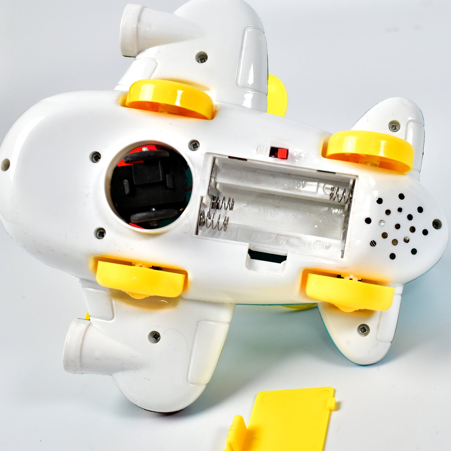 Helicopter Airplane Musical Toy for Toddlers with Lights and Sound – Electronic Moving Aeroplane Toy with 360° Rotation, Bump and Go Action and Flashing Lights – Crawling Encouragement Development Toy for Kids