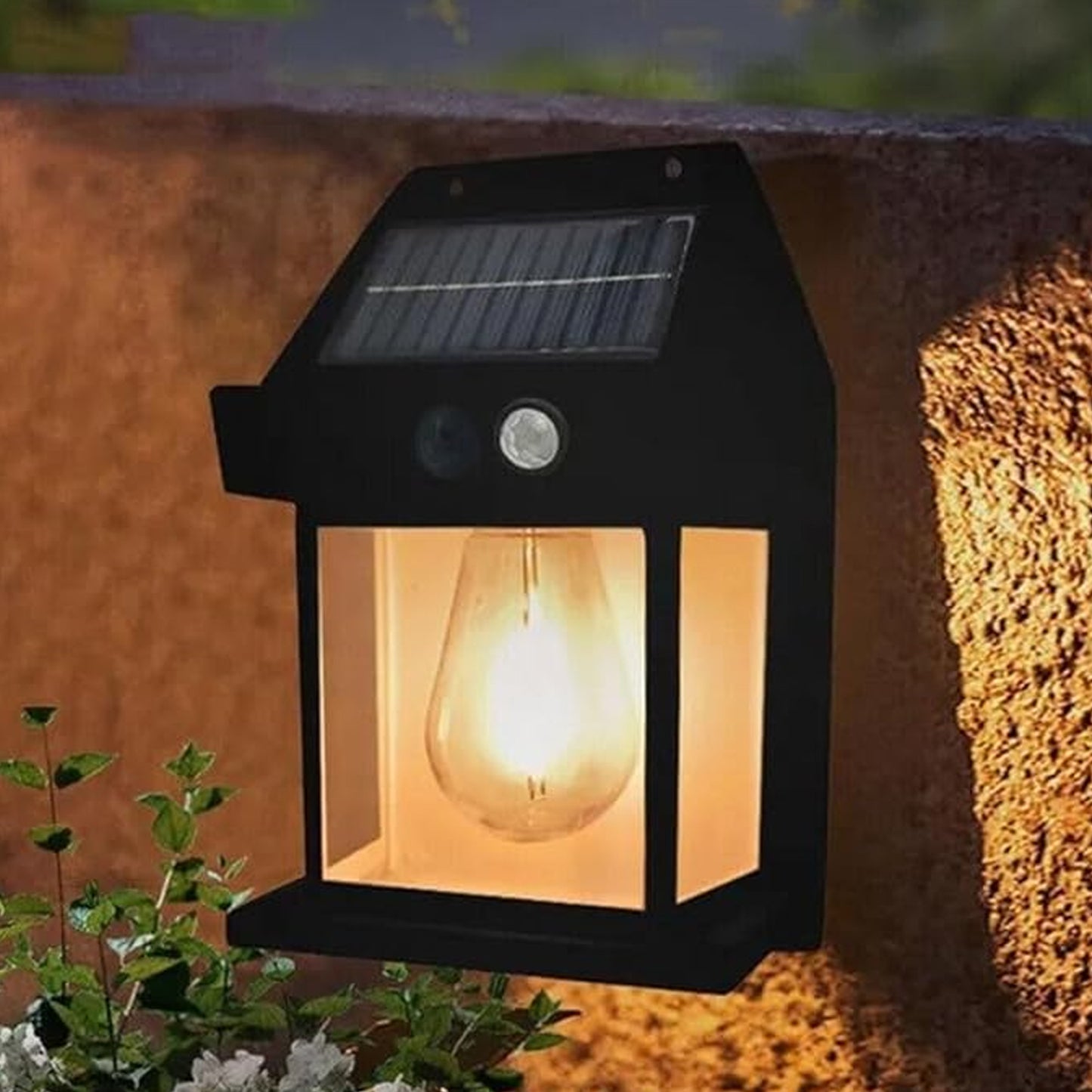 Solar Wall Lamp - Wireless Outdoor Light with Motion Sensor & 3 Modes