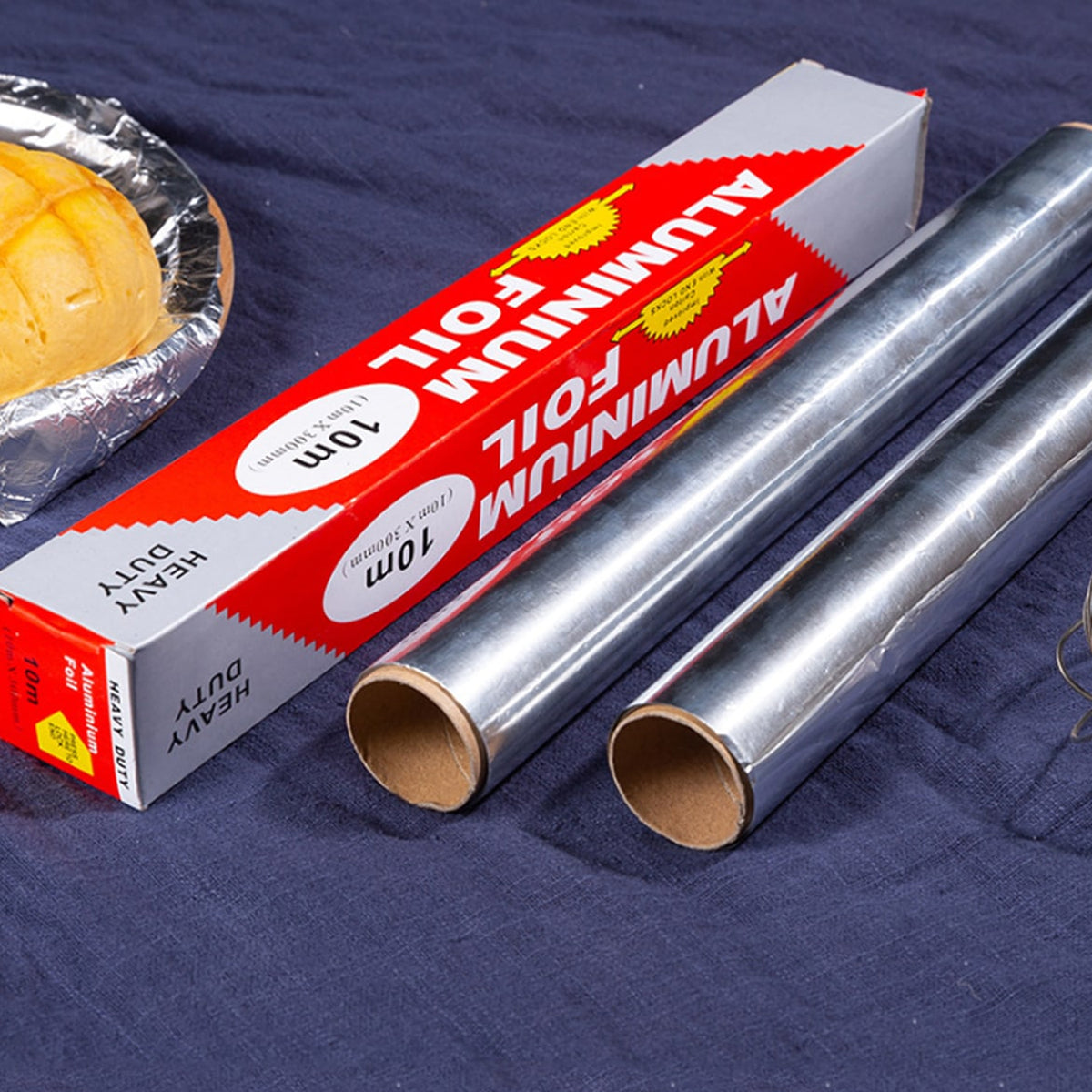 Heavy Duty Aluminum Foil Roll | Thick, Non-Stick Foil for Baking, Grilling & Food Storage (10 m × 300 mm)