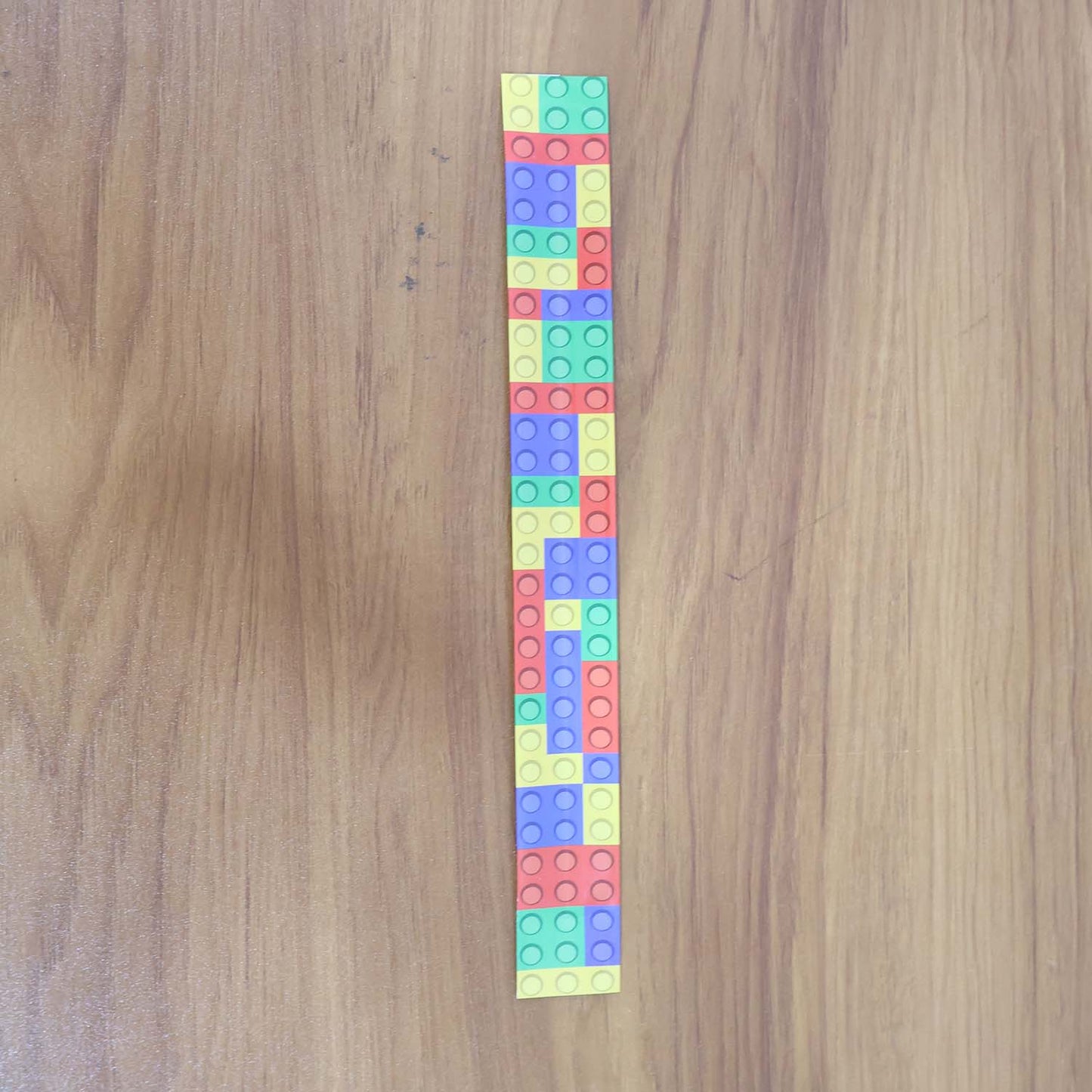 Colorful Snap Slap Bracelet Toy Set – 1 Pc Fun Wrist Band Toys for Kids, Multicolor Brick Pattern Snap-On Bracelets for Party Favors, Return Gifts and Playtime Fun