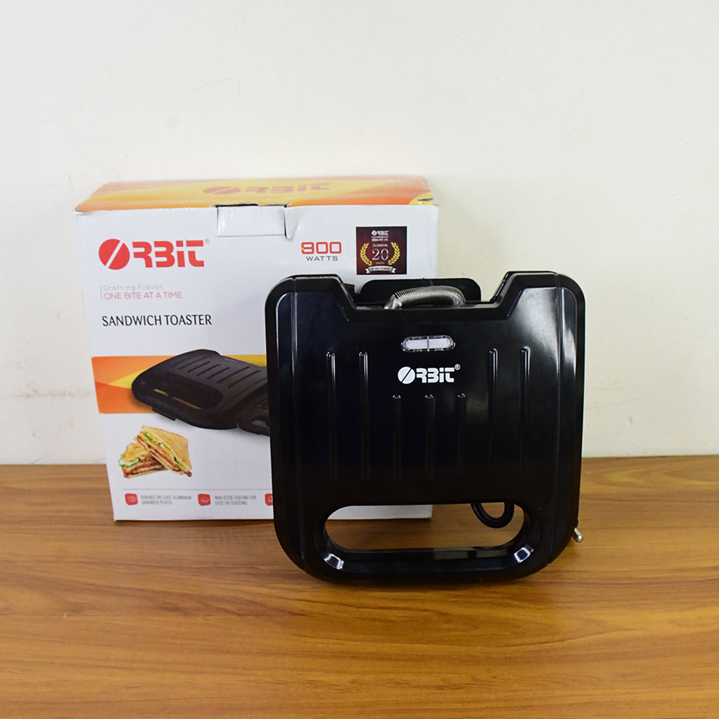 Orbit 800W Electric Sandwich Toaster Maker with Non-Stick Plates – Fast Heating Grill for Crispy Sandwiches, Breakfast and Snacks (Black)