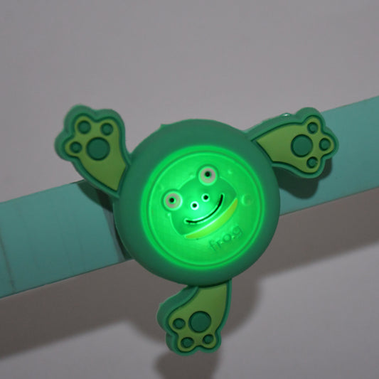 LED Light Kids Spinning Slap Band Toy Cartoon Bracelet Wrist Band Light Up Toy for Boys and Girls Birthday Return Gift 1 Piece