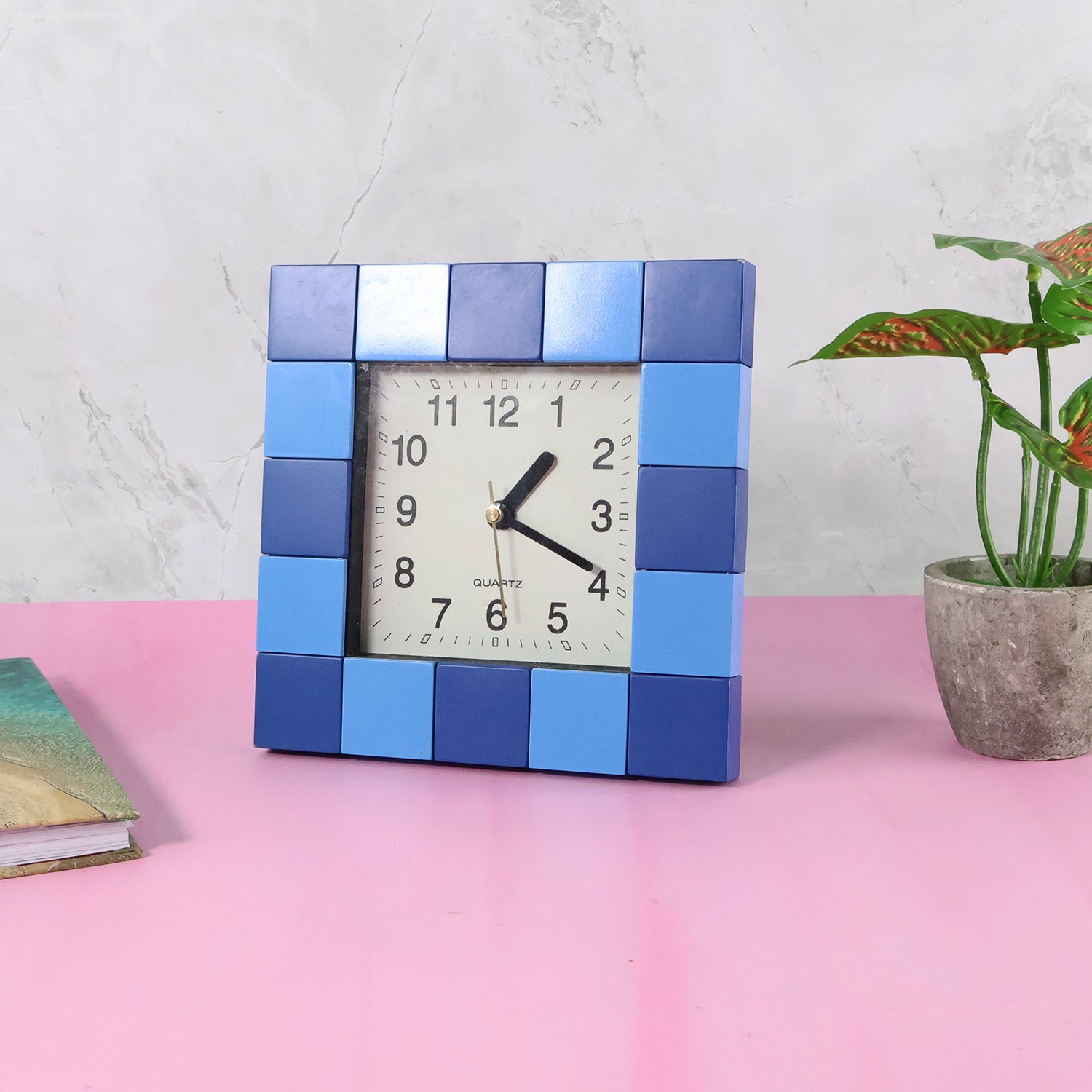 Square Quartz Table Clock Battery Operated Analog Desk Clock with Easy Read Dial and Modern Block Pattern Frame for Home, Office and Study Table