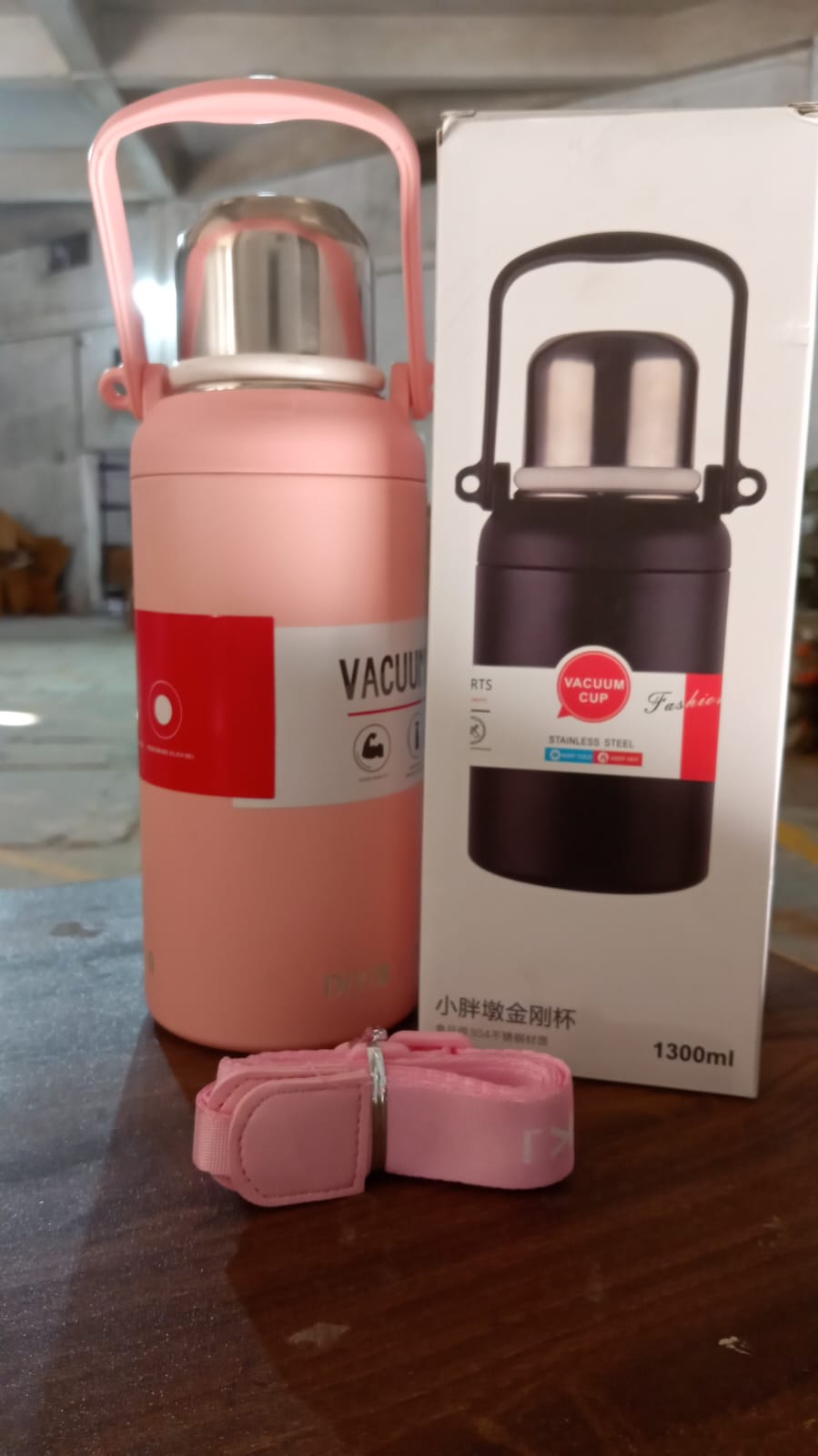 Stainless Steel Tumbler 316 Stainless Steel Vacuum Insulated Cup Bottle 1300ML Portable Travel Kettle Water Bottle with Handle Large Capacity Sports Flask with Lid and Straw