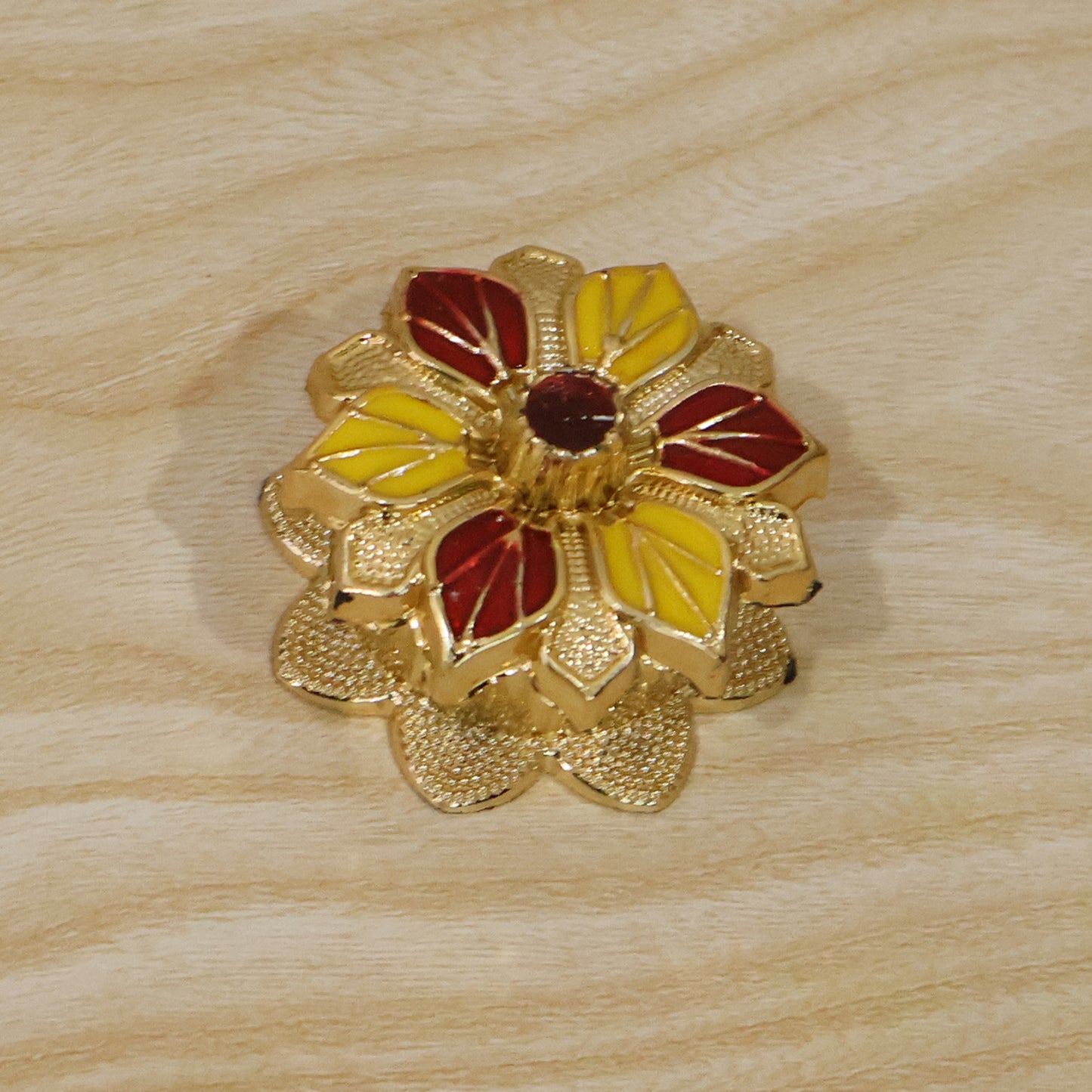 Decorative Golden Kankavati Kumkum Box Traditional Sindoor Holder for Pooja, Temple, Worship and Decoration (1 Pc)