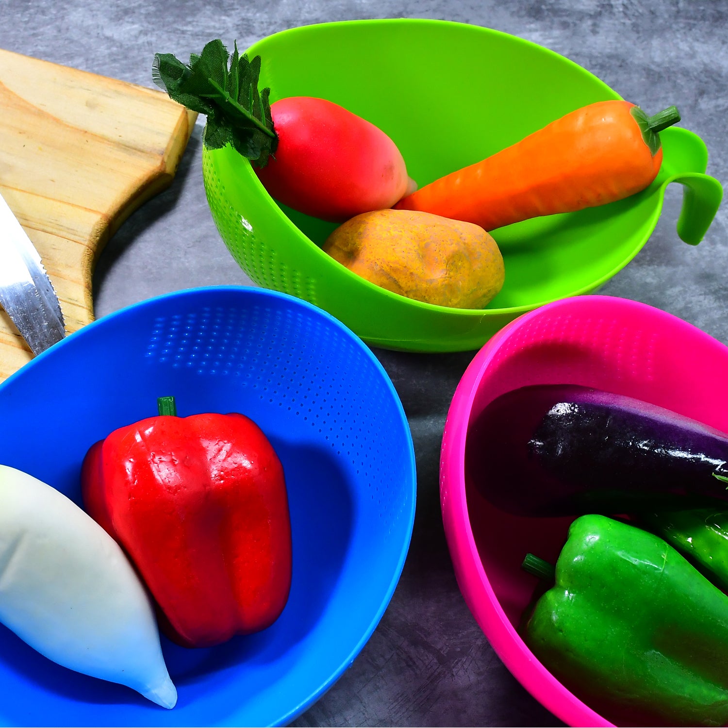 Plastic Rice Bowl Food Strainer Drain Basket with Handle for Rice, Fruits, Vegetables and Pulses Set of 3