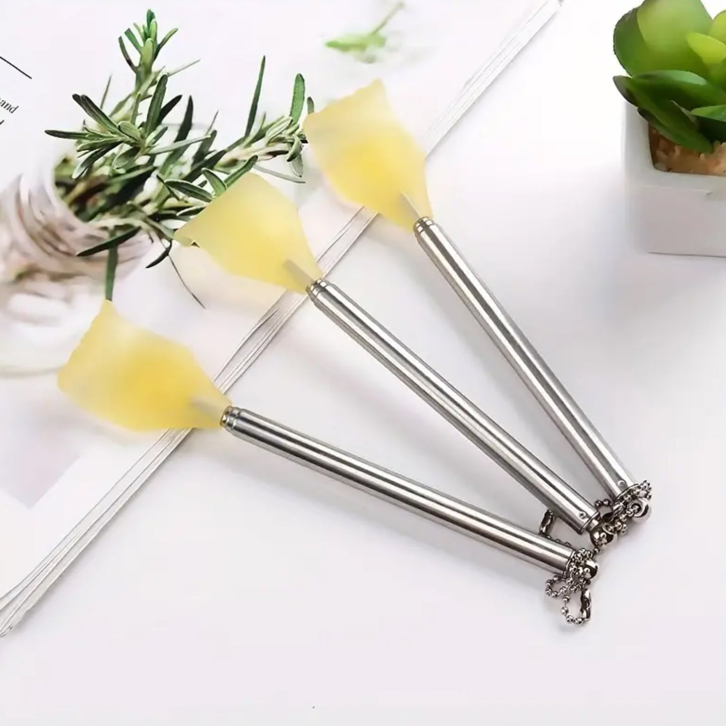 Retractable Stainless Steel Back Scratcher – Telescopic 43 cm Extendable Massage and Itch Relief Tool for Men, Women, Seniors and Travel (1 Pc)
