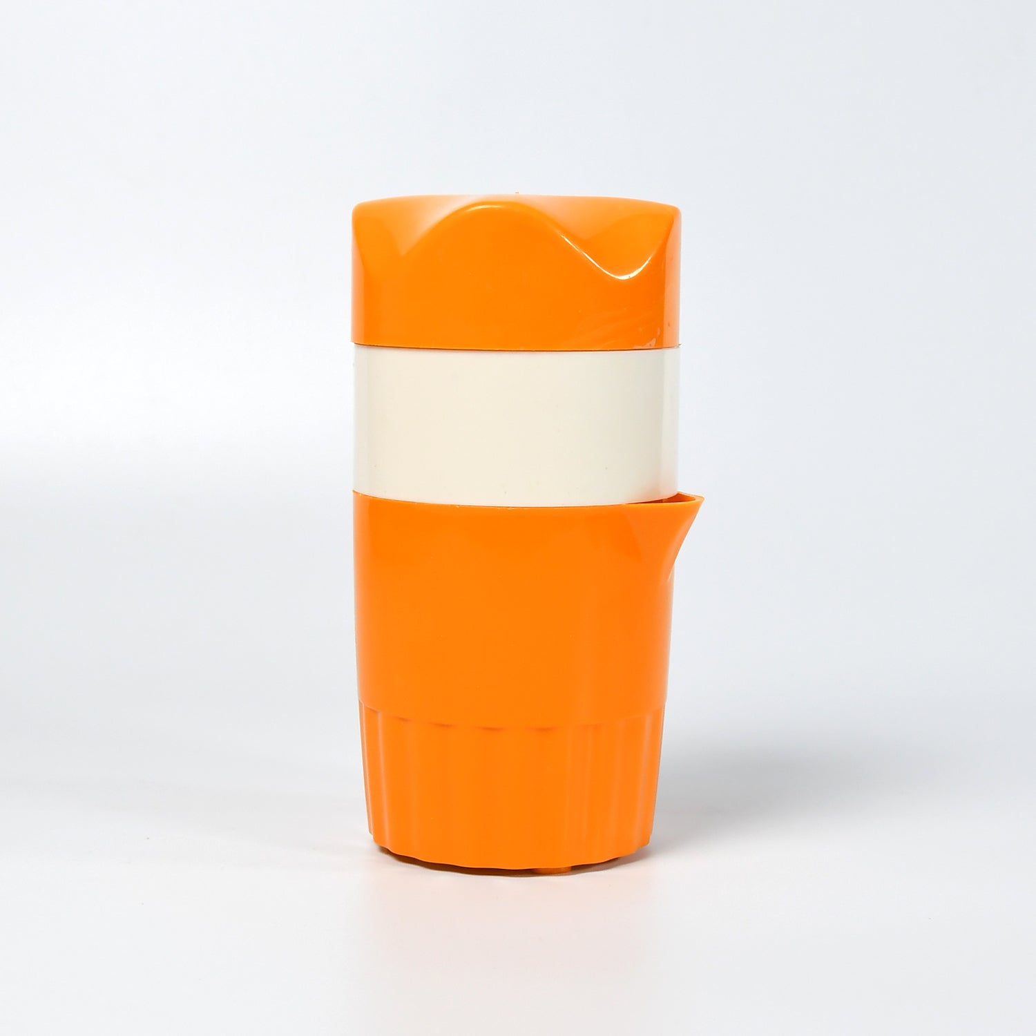 Manual Handheld Citrus Juicer Orange Lemon Fruit Press Squeezer BPA Free Juice Extractor with Strainer Pack of 1