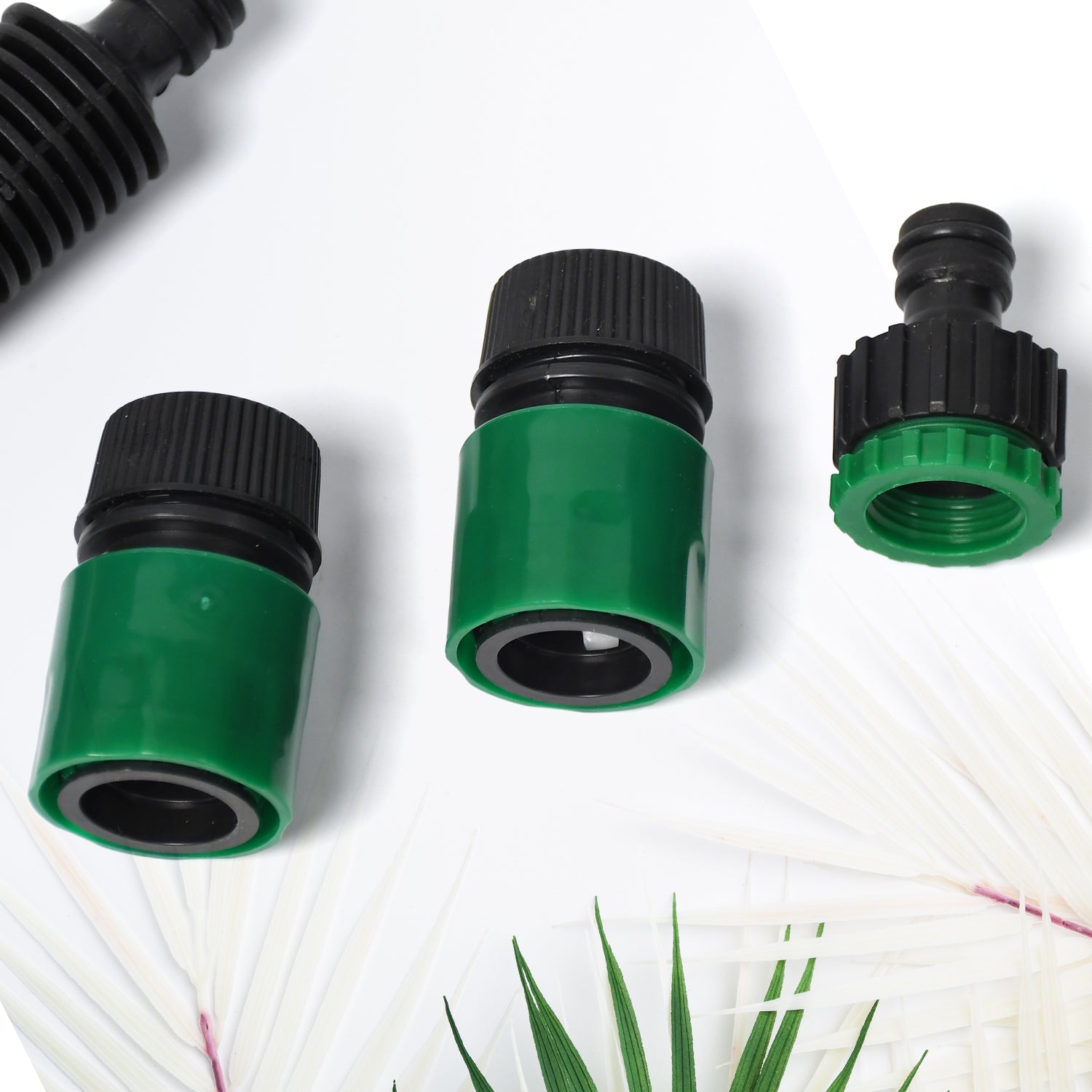 Garden Water Hose Pipe Tap Nozzle Connector Set Spray Nozzle Hose Lock Adapter Fitting Kit for Garden Car Washing (1 Set)