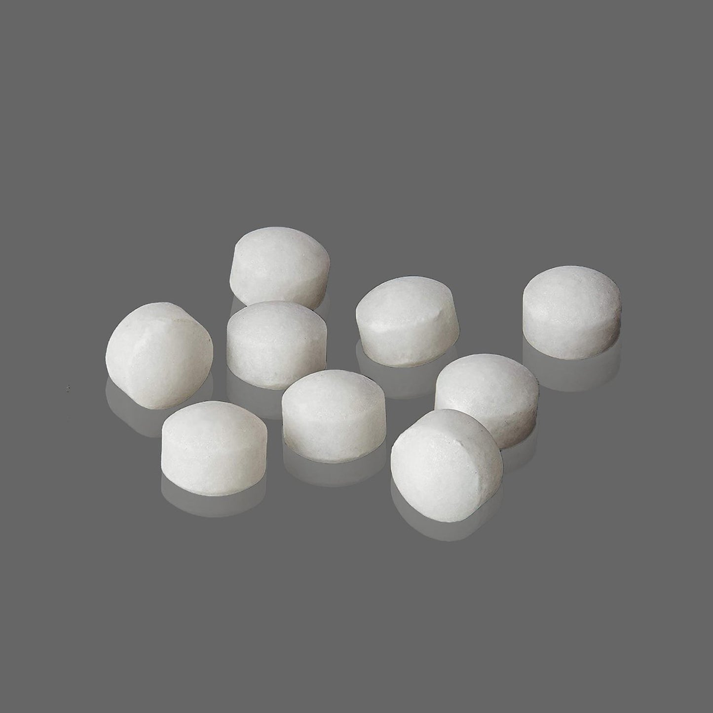 Naphthalene Balls for Wardrobe Bathroom Toilet Pantry and Clothes Storage Freshness and Odor Protection (1 Pack)