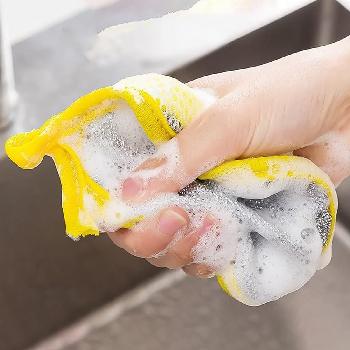 Double-Sided Dishwashing Sponge for Cleaning Utensils, Pots, Pans and Kitchen Surfaces, Reusable Nylon Fibre and Foam Scrubber Sponge (1 Pc)