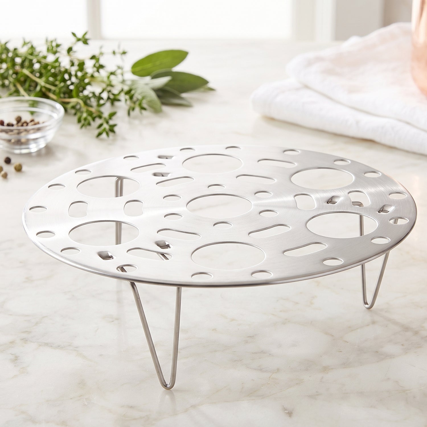 Stainless Steel Round Egg Steamer Rack Folding Trivet Stand for Steaming Eggs, Vegetables, Fish, Momos and Dumplings (1 Pc)
