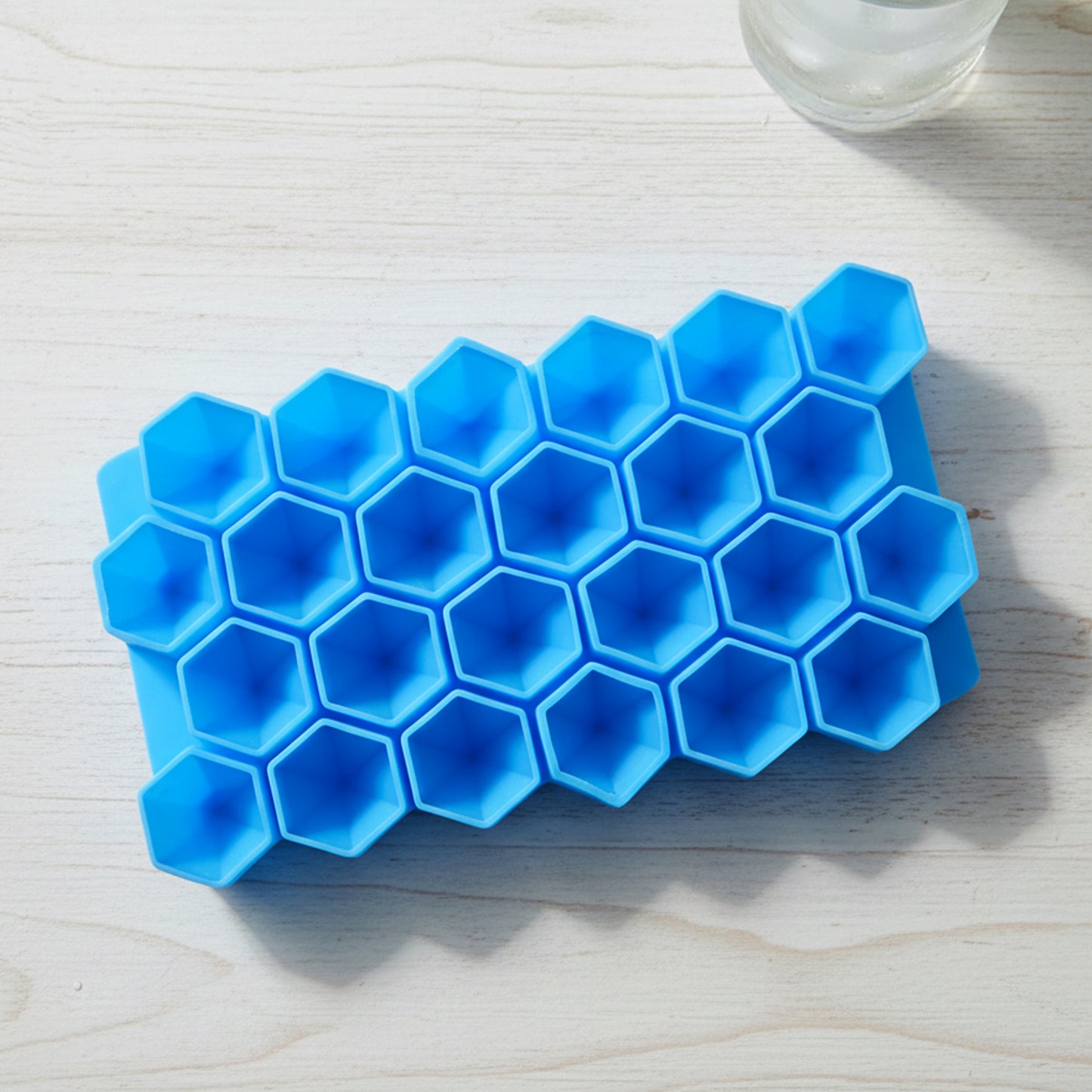 Premium Flexible Silicone Diamond Ice Cube Tray Mold, Hexagon Shape Ice Maker Tray for Freezer, Easy Release Silicone Mold (1 Pc)