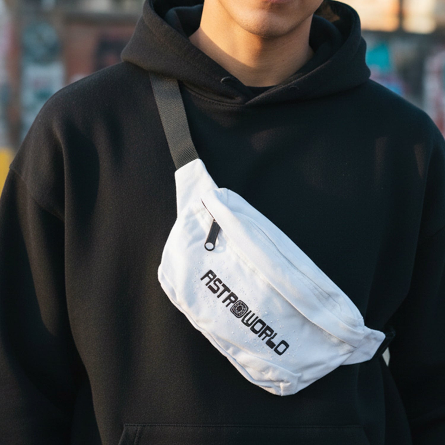 Adjustable Waist Bag Crossbody Sling Bag with Zipper Pocket for Travel, Sports and Daily Use – 21x14 Cm