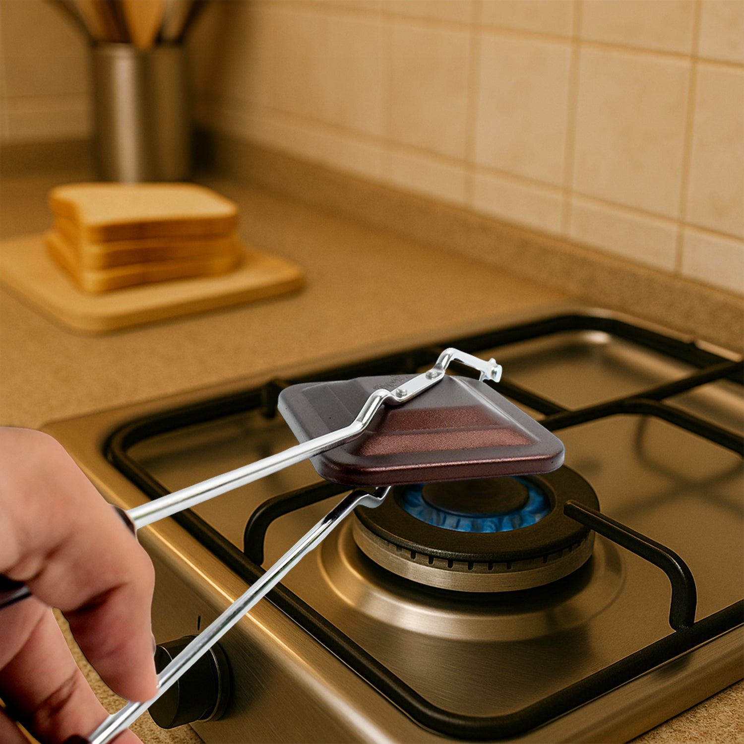 Apex Regular Non-Stick Gas Stove Sandwich Toaster – Heavy Gauge Aluminum Sandwich Maker with Double Non-Stick Coating and Heat-Resistant Handle