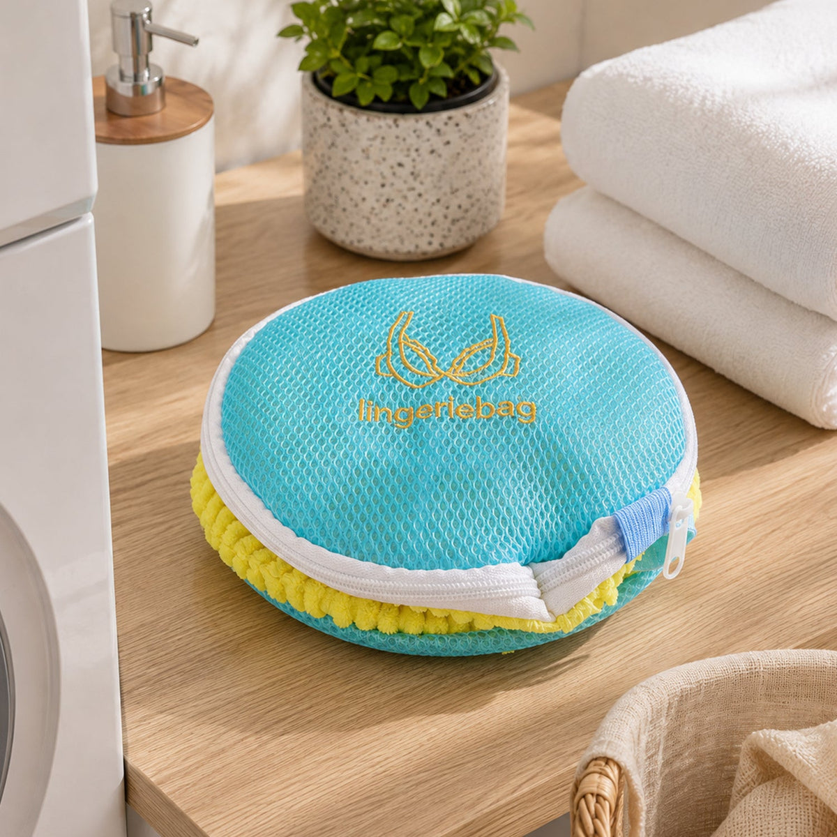 Protective Mesh Underwear Laundry Wash Bag With Zipper For Machine Wash (1 Pc)