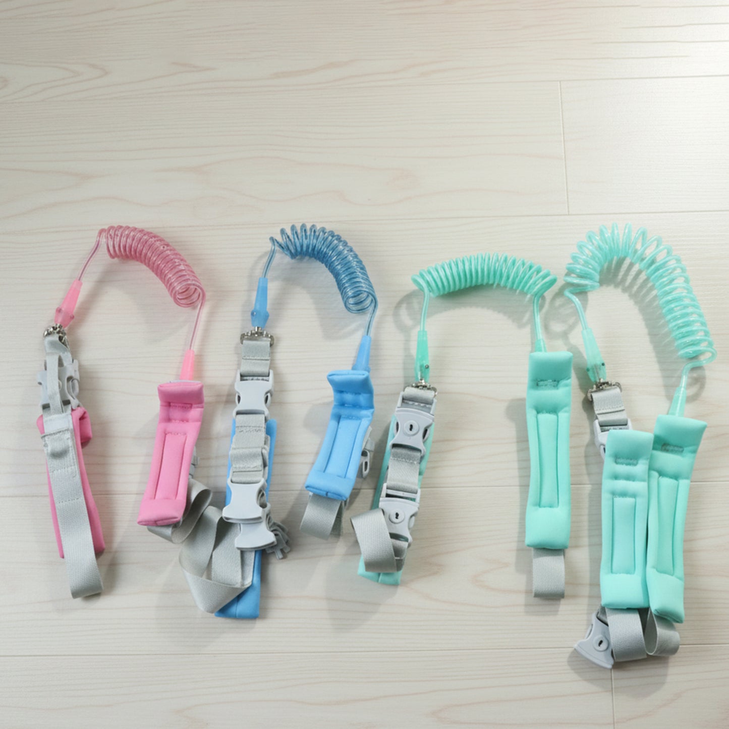 Mix Design Baby Safety Walking Leash with Adjustable Wrist Cuff and Elastic Anti-Lost Coil Strap for Toddlers and Kids – Child Safety Wrist Link for Outdoor Walking, Parks, Malls and Crowded Areas (1 Pc)