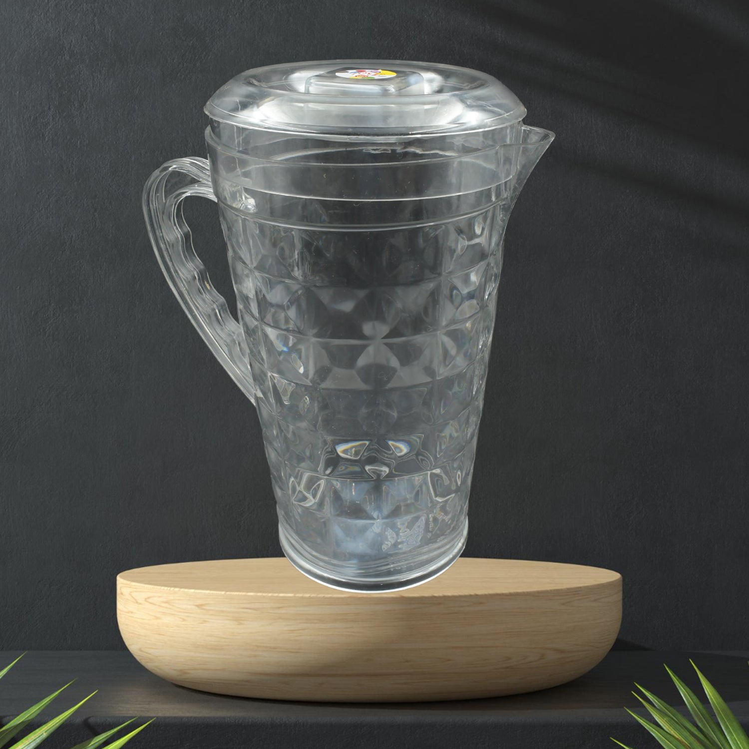 Mocktail PET Plastic Jug with Lid Transparent Diamond Cut Beverage Pitcher Reusable BPA Free Water Jug for Home and Restaurants