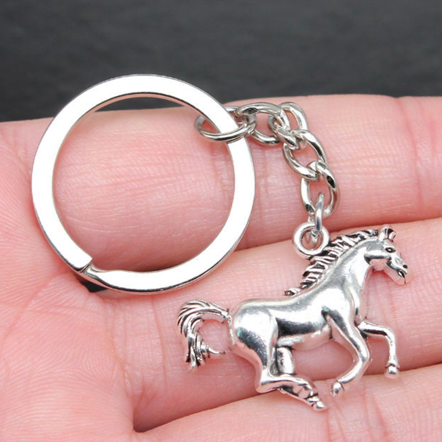 Premium Metallic Horse Shape Keychain for Car, Bike, Home – Stylish Chrome Finish Keyring for Animal Lovers, Gifting & Everyday Use (1 Pc)