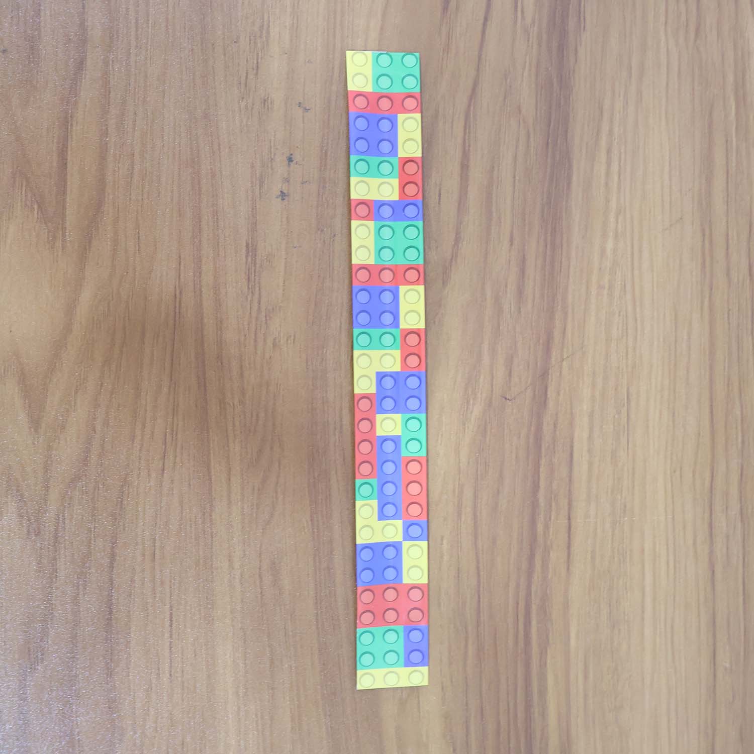 Colorful Snap Slap Bracelet Toy Set – 1 Pc Fun Wrist Band Toys for Kids, Multicolor Brick Pattern Snap-On Bracelets for Party Favors, Return Gifts and Playtime Fun