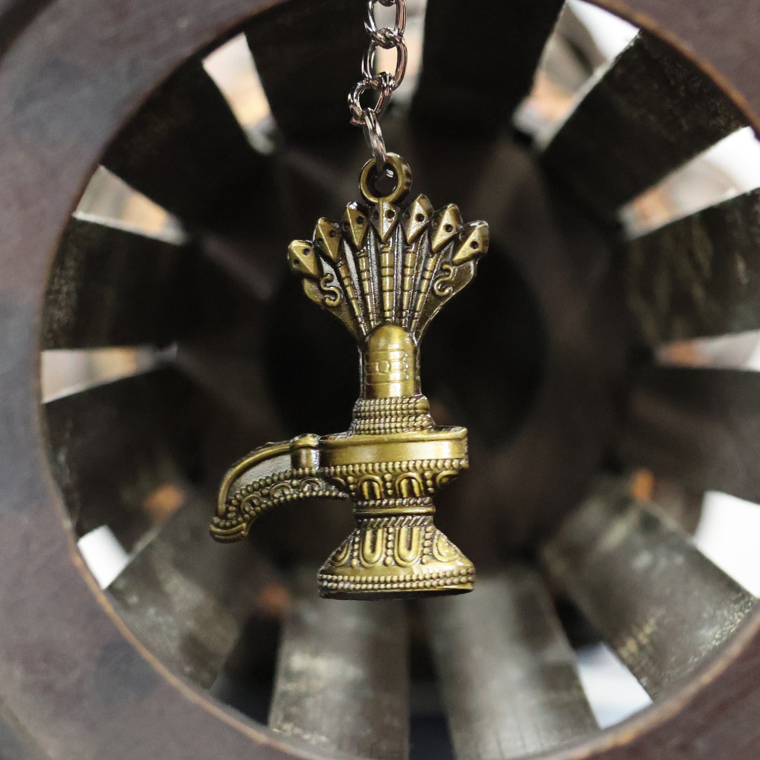 Antique Lord Shiva Shivaling Metal Keychain (1 Pc)