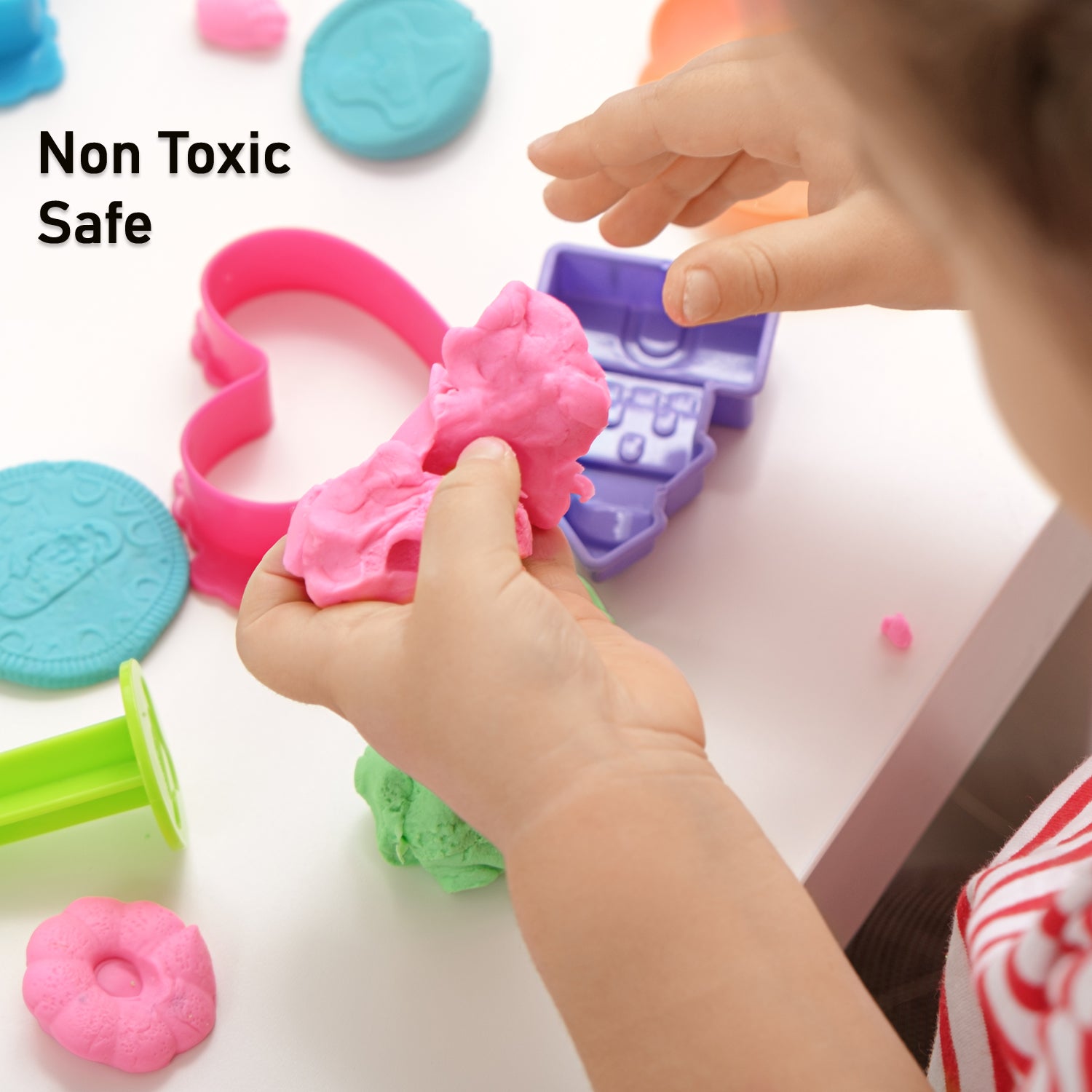 Creative Kinetic Sand for Kids Natural Soft Sand Clay Kit for Creative Learning, Sensory Play and DIY Molding Activities