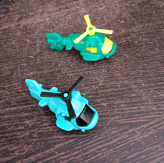 Small DIY Helicopter Toy – Rotating Tail and Wing Mini Kids Toy for Boys and Girls – Fun Interactive Helicopter Play Toy for Toddlers and Young Kids (30 pcs)