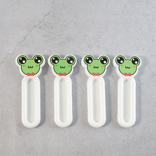 Self Stick Push Pull Helper – Instant Cabinet Knobs and Drawer Auxiliary Handle – Stick On Handles for Kitchen Cabinets, Sliding Doors, Windows, Wardrobes and Drawers – Strong Adhesive, No Drill, Reusable (4 Pc)