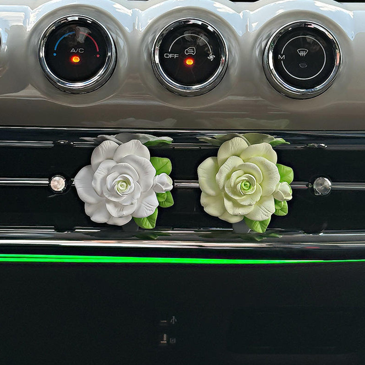 Elegant Rose Flower Car Air Freshener Clip for AC Vent with Perfume Bottle 10ML Long Lasting Floral Fragrance Diffuser with Decorative Petal Design Car Interior Aromatherapy Accessory (1 Pc)