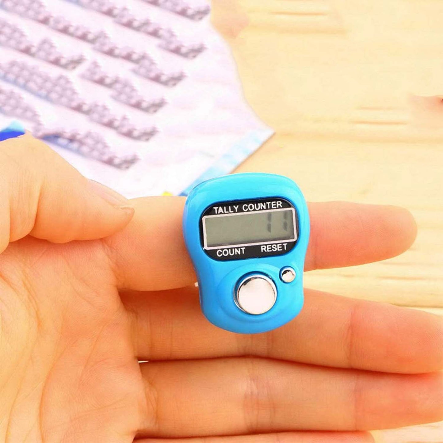 Digital Finger Tally Counter – Portable LCD Display Electronic Tasbeeh Counter with Reset Button and Adjustable Finger Strap for Counting, Meditation, Exercise and Chanting (1 Pc)