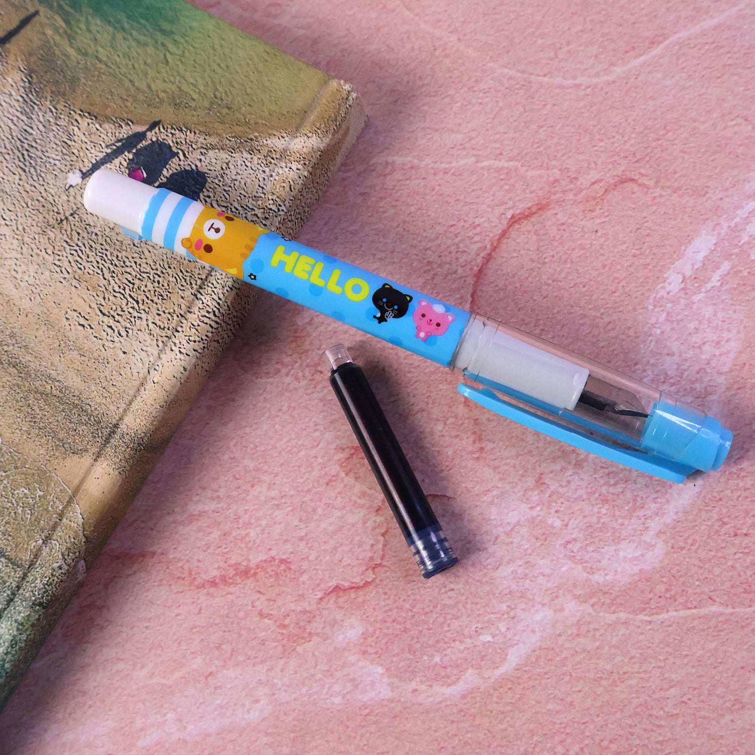 Cute Cartoon Liquid Ink-Pen Set with Refillable Ink Cartridges, Smooth Writing Fountain-Style Pen (1 Set)