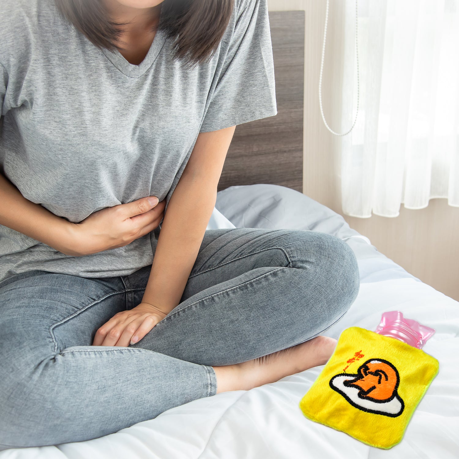 Yellow Duck Head Small Hot Water Bag with Soft Cover – Portable Natural Rubber Heat Therapy Bottle for Pain Relief, Menstrual Cramps, Neck, Shoulder, Back and Hand Warmer