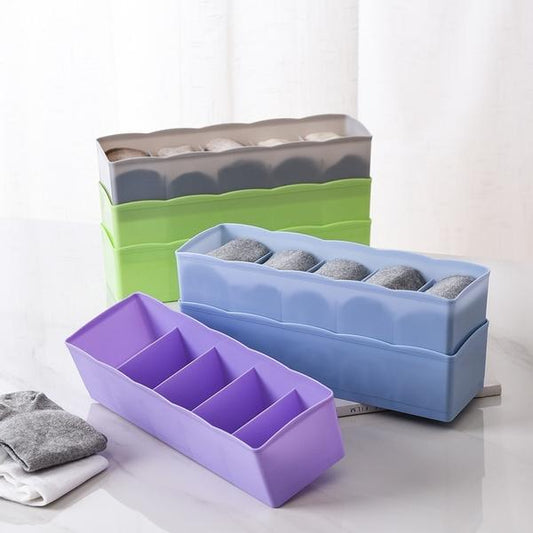 Clear Plastic Dividers Tray Organizer with Multiple Compartments Storage Case for Beads Jewelry Craft Supplies Sewing Accessories Small Parts and Hardware (Multicolour, 1 Pc)