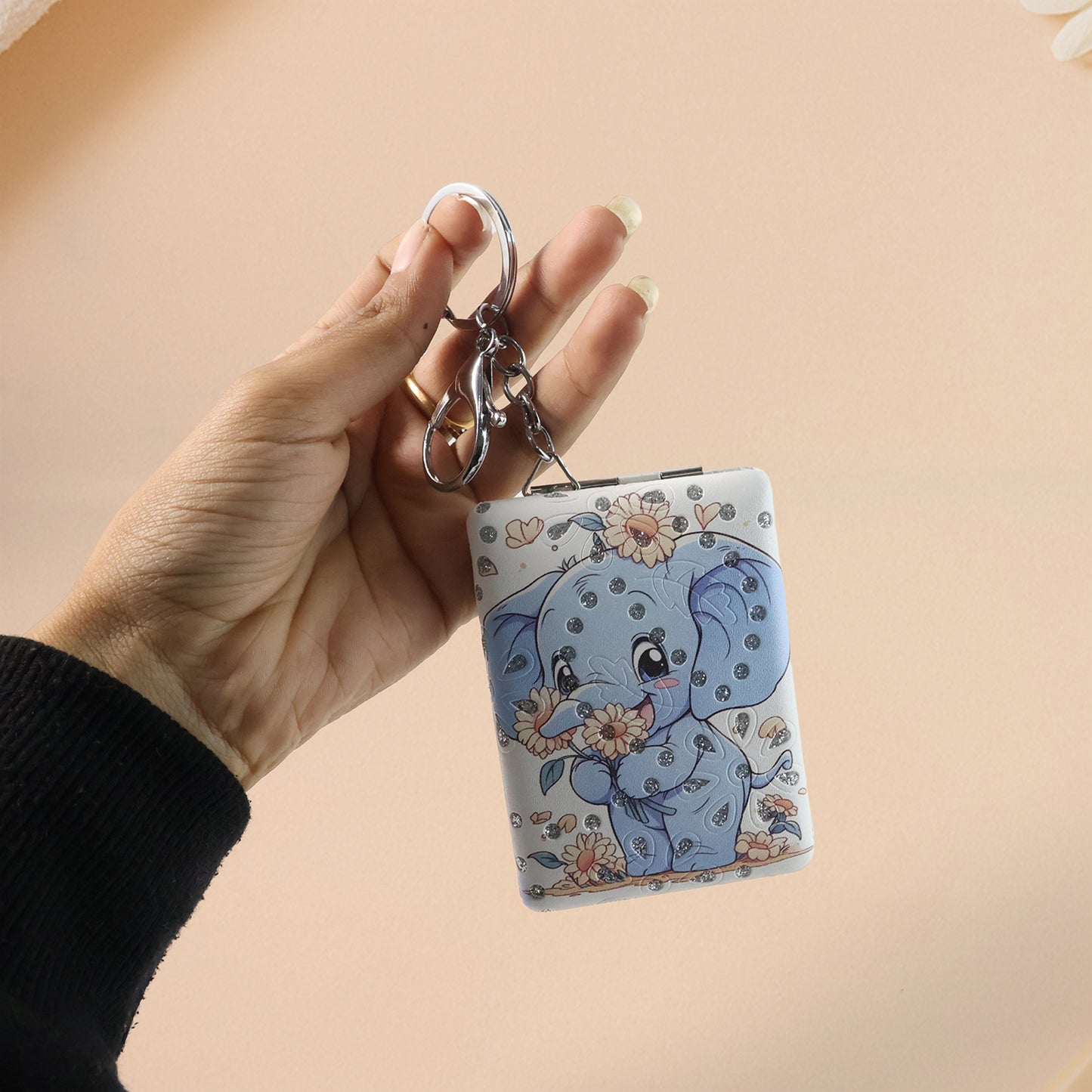 Foldable Mirror Keychain – Cute Elephant Compact Portable Handheld Mirror (1 Pc)