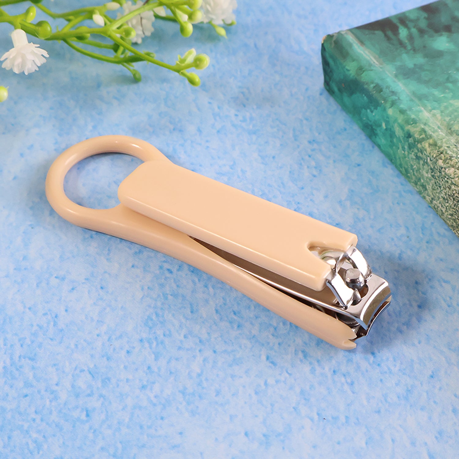 Ergonomic Ring Handle Nail Clipper for Precise Clean and Comfortable Trimming Long Lever Design with Anti Slip Grip Smooth Curved Blades Integrated Mini Nail File and Fingertip Control Loop for Salon Style Manicures (1 Pc)