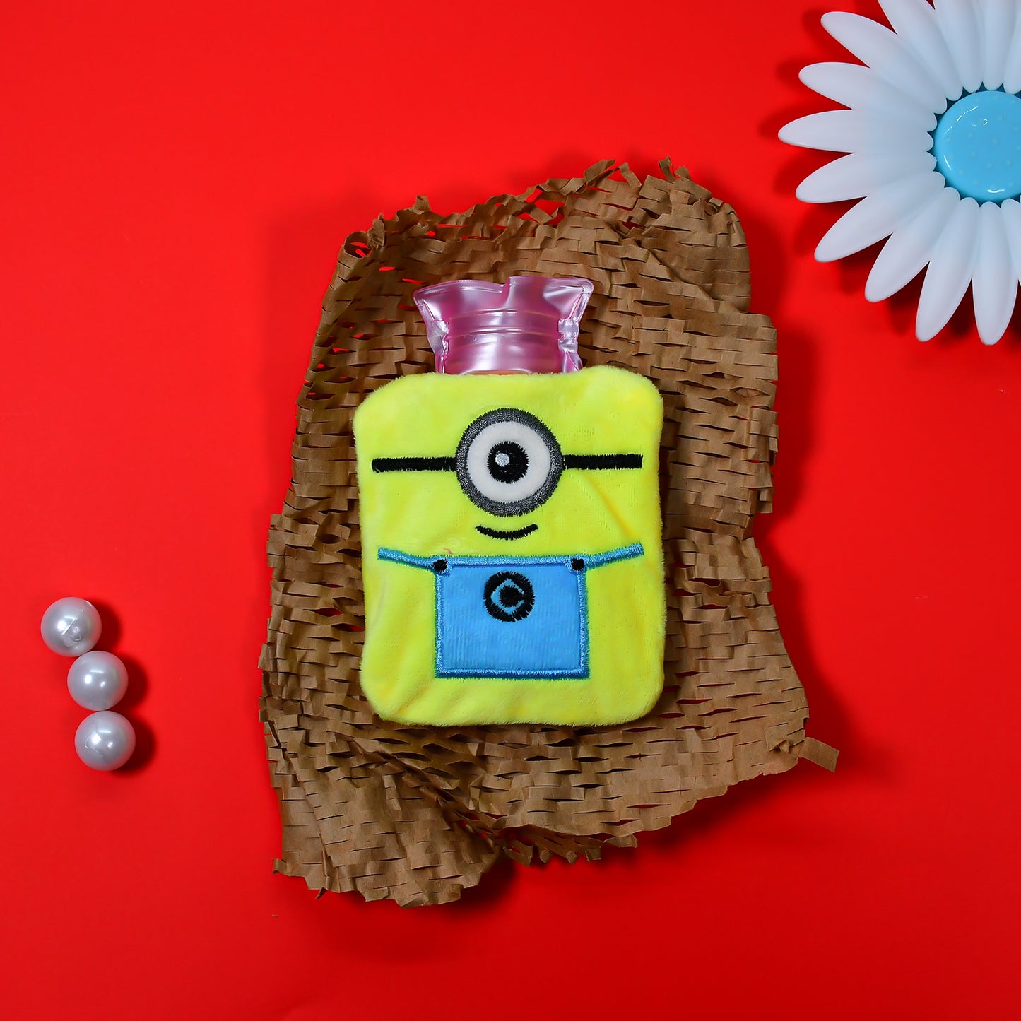 Minions Small Hot Water Bag with Soft Cover – Portable Natural Rubber Heat Therapy Bottle for Pain Relief, Menstrual Cramps, Neck, Shoulder, Back and Hand Warmer