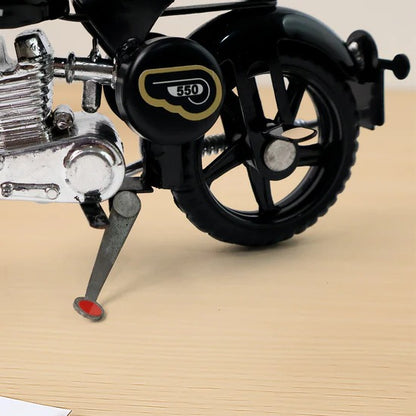 Metal Bullet Bike Toy Model Miniature Motorcycle with Free Rolling Wheels and Side Stand for Kids and Collectors (1 Pc Mix Color)