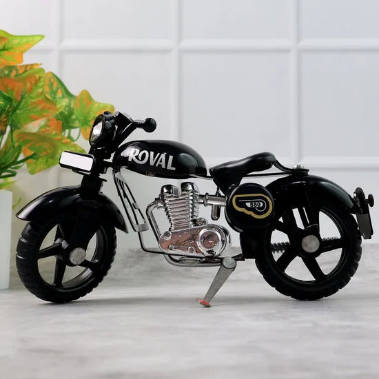 Metal Bullet Bike Toy Model Miniature Motorcycle with Free Rolling Wheels and Side Stand for Kids and Collectors (1 Pc Mix Color)