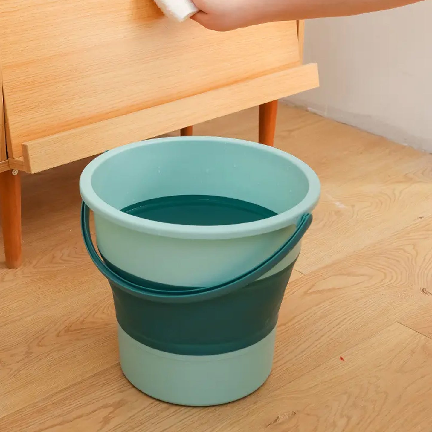 High Capacity Foldable Water Bucket with Handle – Collapsible Storage Bucket for Camping, Laundry, Bathroom and Outdoor Use (1 Pc)