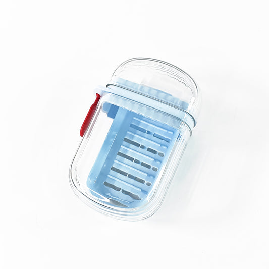 Unbreakable Travel Soap Case Leakproof Plastic Soap Holder with Drain Tray Portable Soap Storage Box for Travel Gym Home (1 Pc)