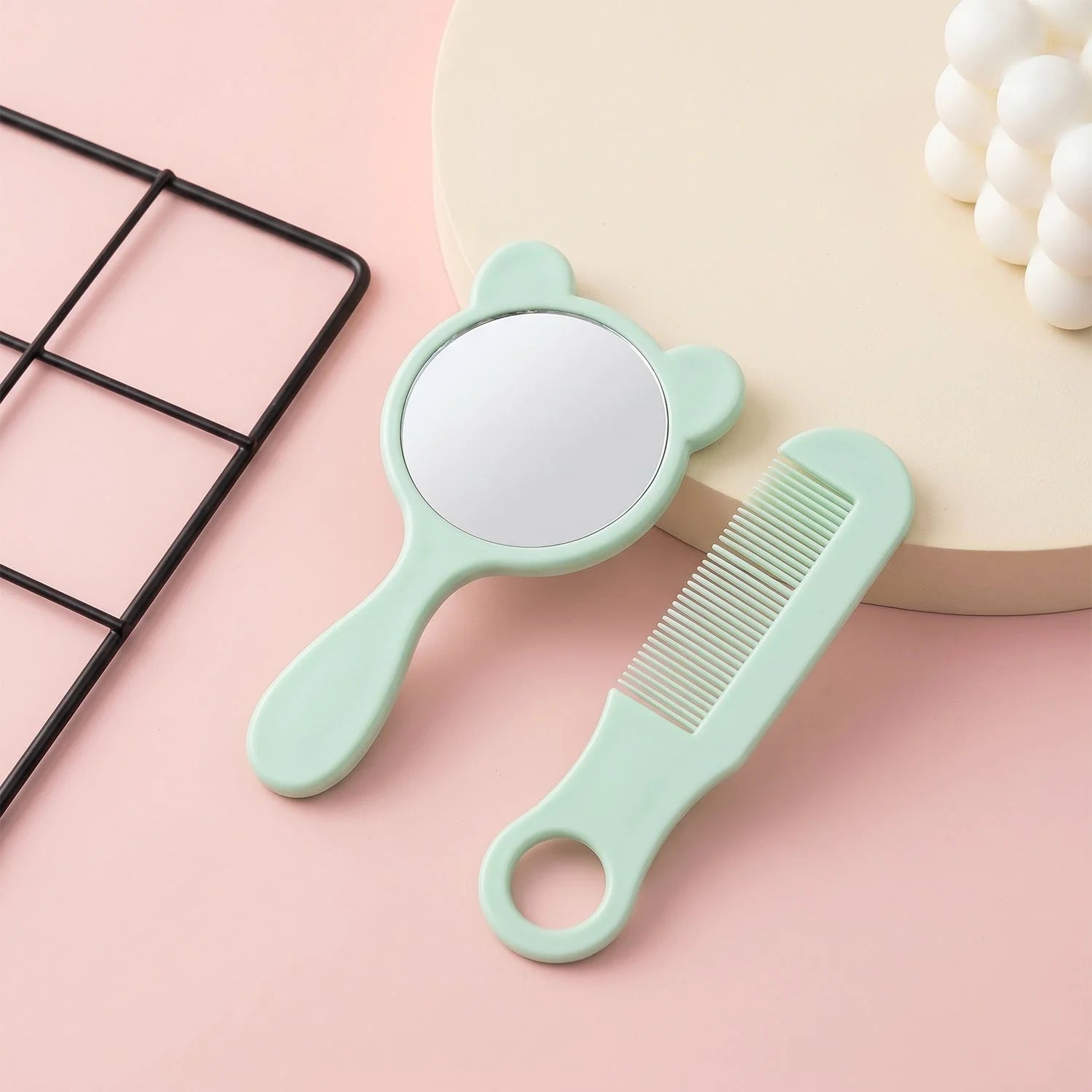 2 in 1 Comb and Mirror Grooming Kit Cute Handheld Vanity Mirror with Hair Comb Set for Girls Women and Travel (1 Set)