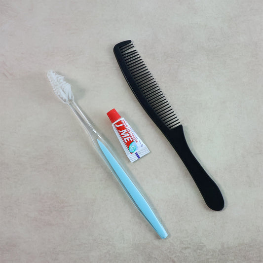 3-in-1 Travel Personal Hygiene Kit – Toothbrush, Toothpaste and Comb Set for Convenient Hygiene on the Go