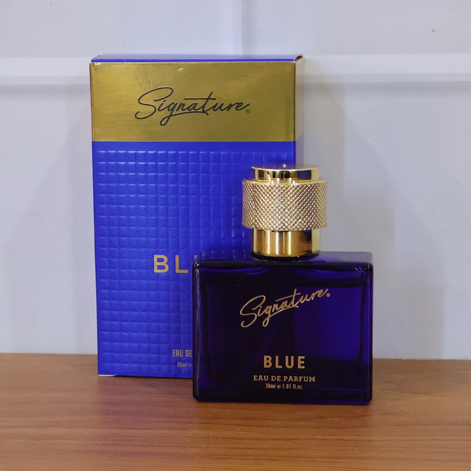 Signature Premium Blue Eau De Perfume 30 ML Long Lasting Fresh Fragrance Spray for Men in Designer Glass Bottle