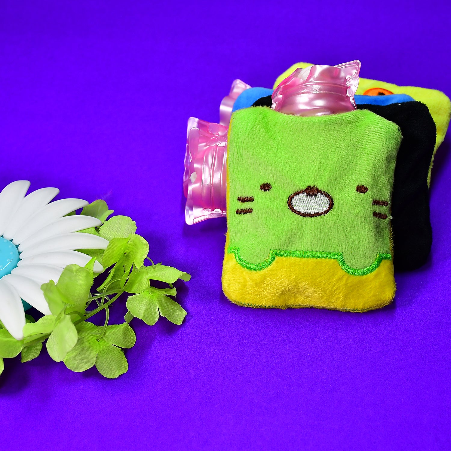 Green Kitty Small Hot Water Bag with Soft Cover – Portable Natural Rubber Heat Therapy Bottle for Pain Relief, Menstrual Cramps, Neck, Shoulder, Back and Hand Warmer