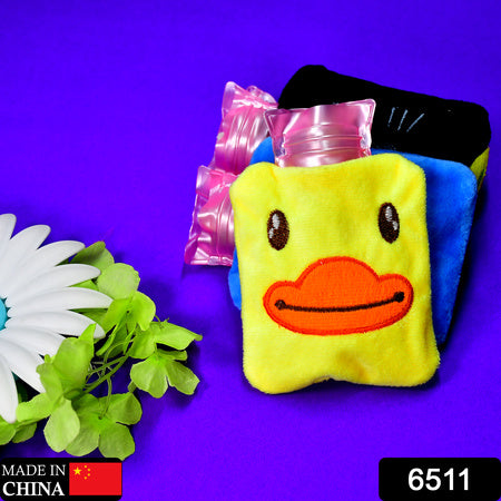 Yellow Duck Small Hot Water Bag with Soft Cover – Portable Natural Rubber Heat Therapy Bottle for Pain Relief, Menstrual Cramps, Neck, Shoulder, Back and Hand Warmer
