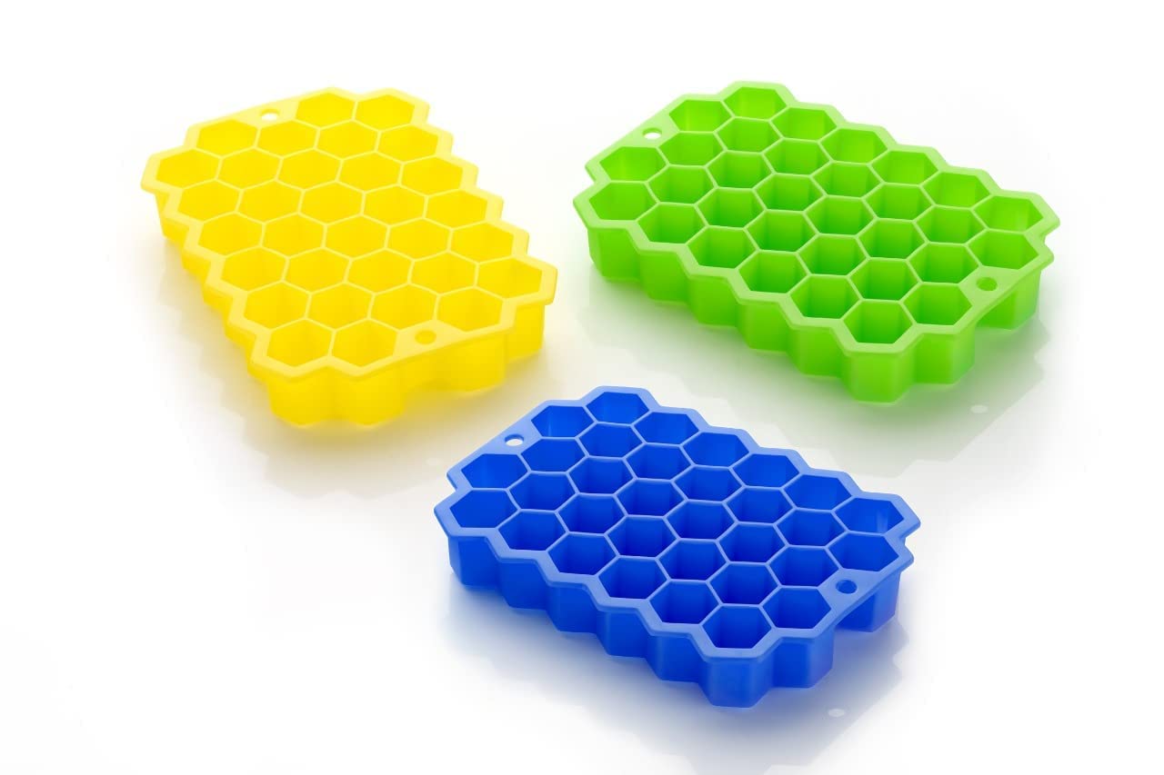 Flexible Silicone Honeycomb Ice Cube Tray, 37 Cavity Ice Cube Mold for Freezer, Food Grade Easy Release Ice Tray (1 Pc)