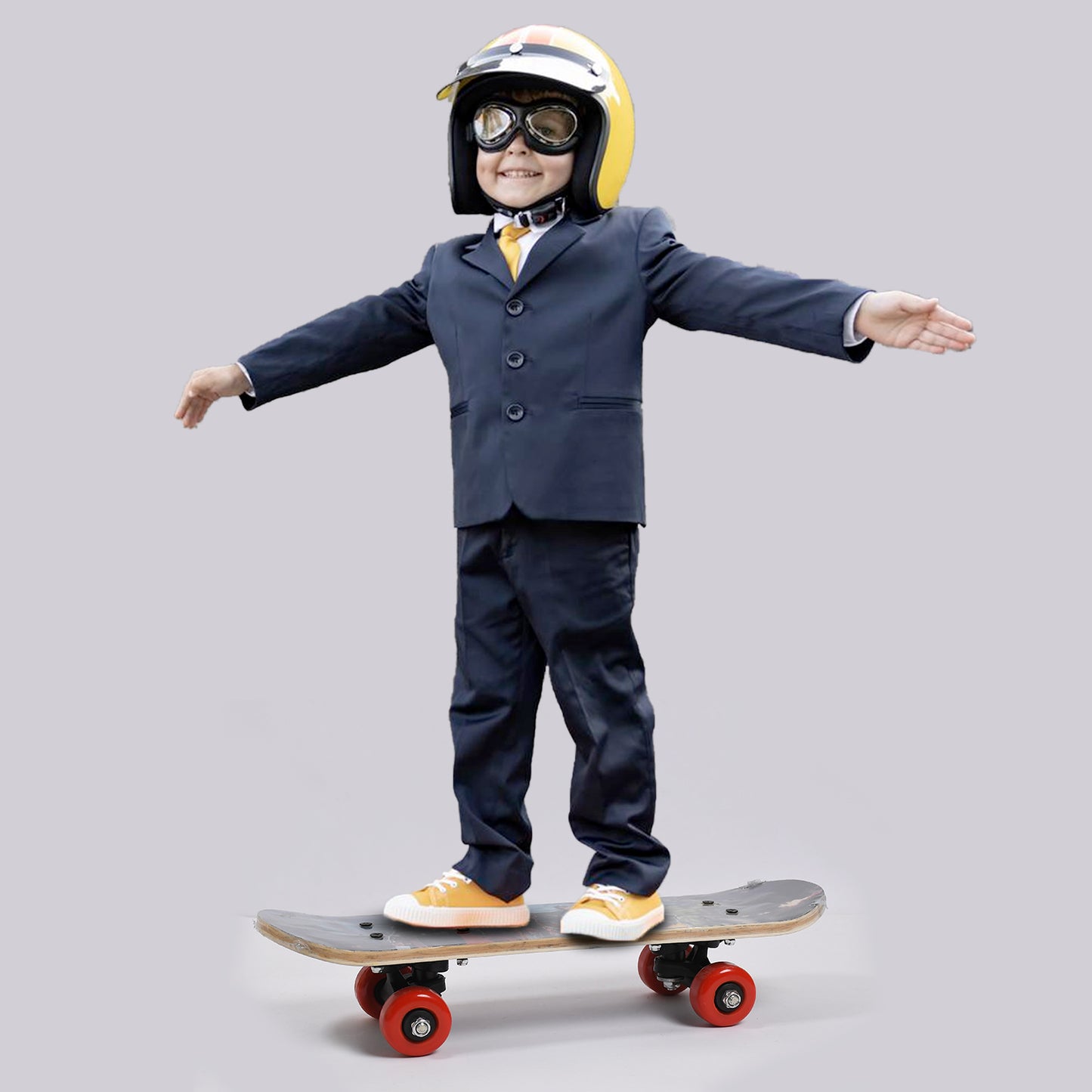 Wooden Mini Skateboard Cruiser Lightweight Skate Board with Smooth Wheels for Kids Beginners Teens and Adults Outdoor Fun Ride and Gift (1 Pc)